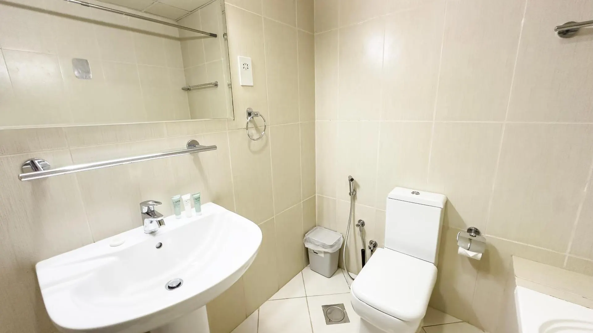 Hala Holiday Homes- Bab Al Bahr Residence, Al Marjan Island Ras al-Khaimah Apartment